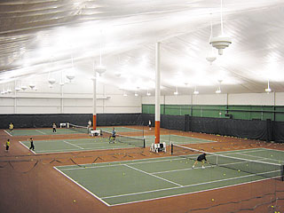 インドア・テニスクラブ