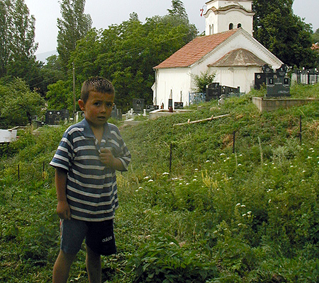 写真 /バンニャ村のセルビア人の子供